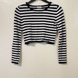 Pre-loved! Long Sleeve Crop Top!